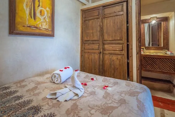 Riad Jaune Safran Entire House Marrakesh