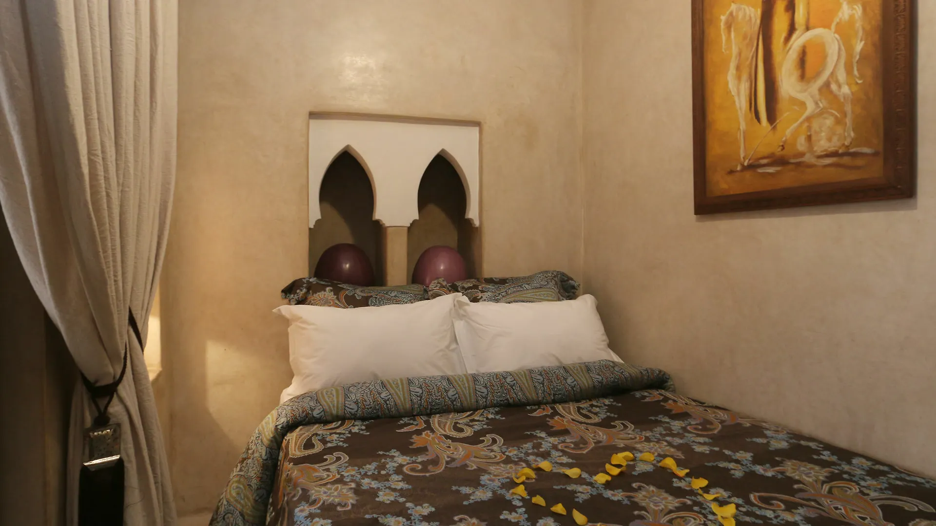 Riad Jaune Safran Entire House Marrakesh Bed and breakfast