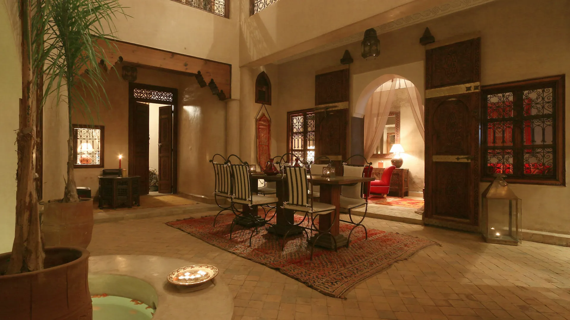 Riad Jaune Safran Entire House Marrakesh 4*,