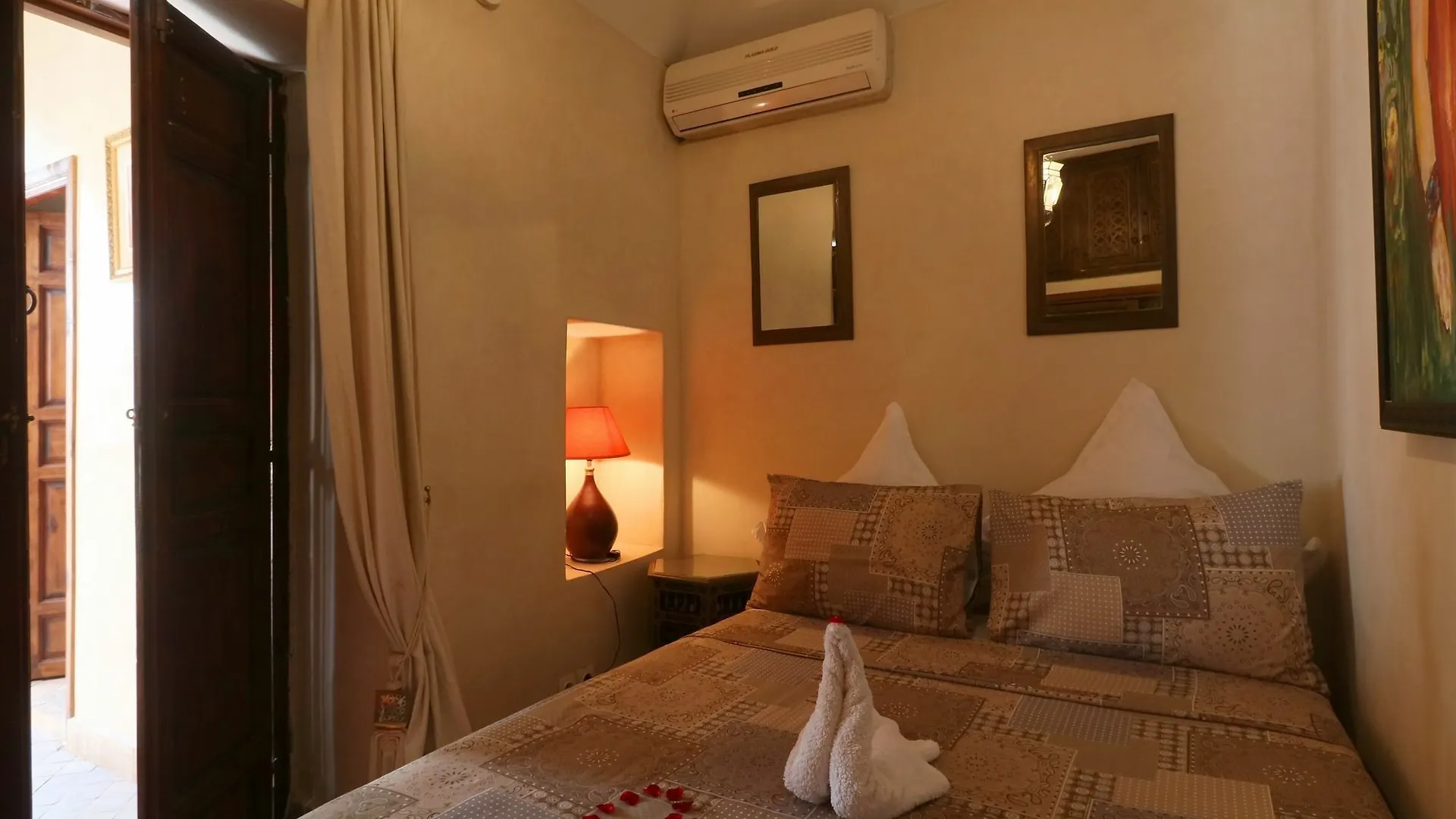Bed and breakfast Riad Jaune Safran Entire House Marrakesh