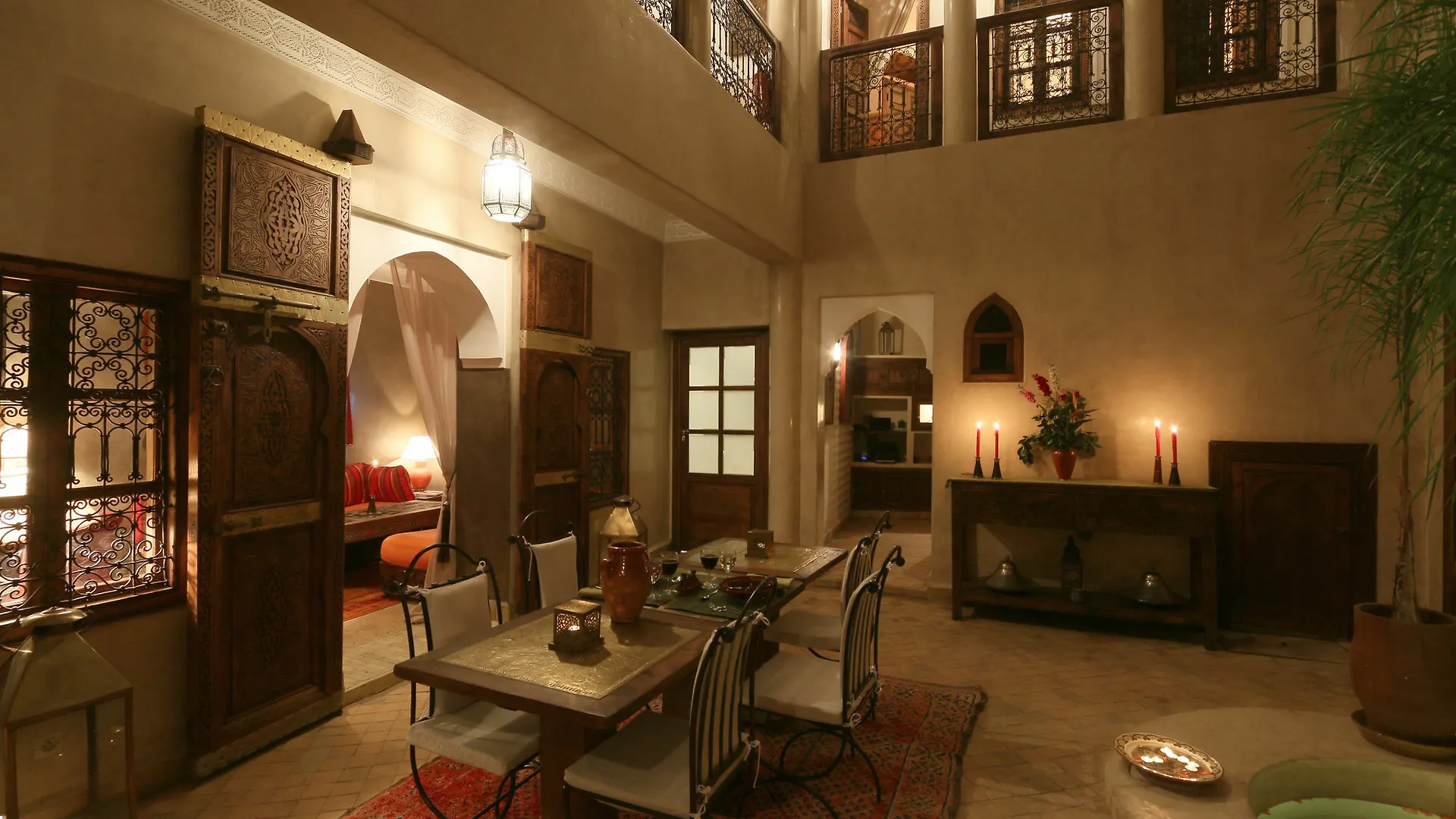 Riad Jaune Safran Entire House Marrakesh Bed and breakfast